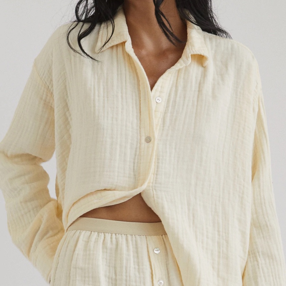 DONNI guaze bubble button ups shirt in creme - size M